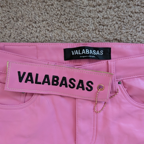 Valabasas Pink Stacked Banjo Rose Faux Leather Flare Jeans Size 32 - Picture 7 of 15